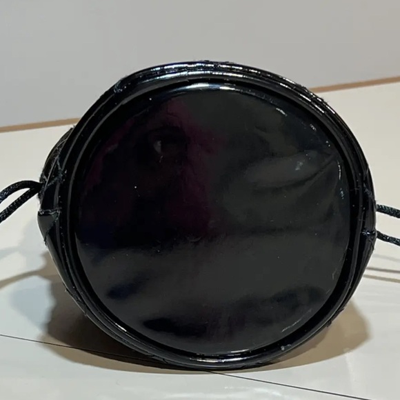 GUESS Black Quilted Drawstring Bag - Picture 6 of 9